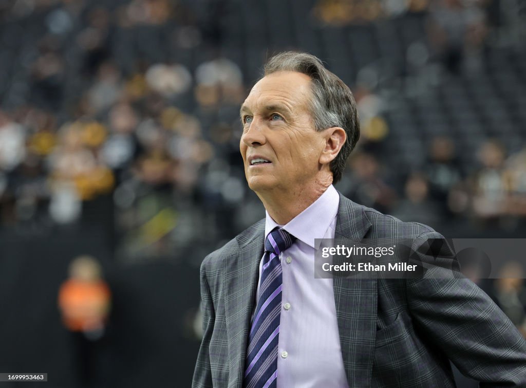 Football Color Commentator NBC Sunday Night Football color commentator Cris Collinsworth arrives ...
