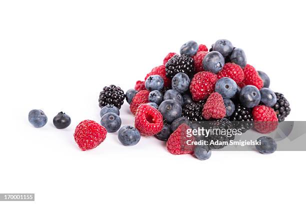 frutti di bosco - adam berry foto e immagini stock