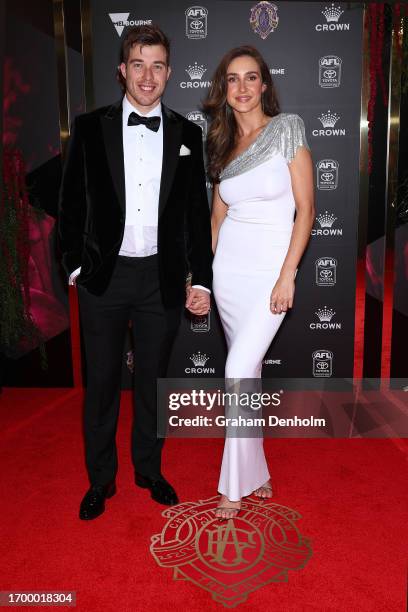 Zach Merrett and Alexandra Bourne arrive ahead of the 2023 Brownlow Medal at on September 25, 2023 in Melbourne, Australia.