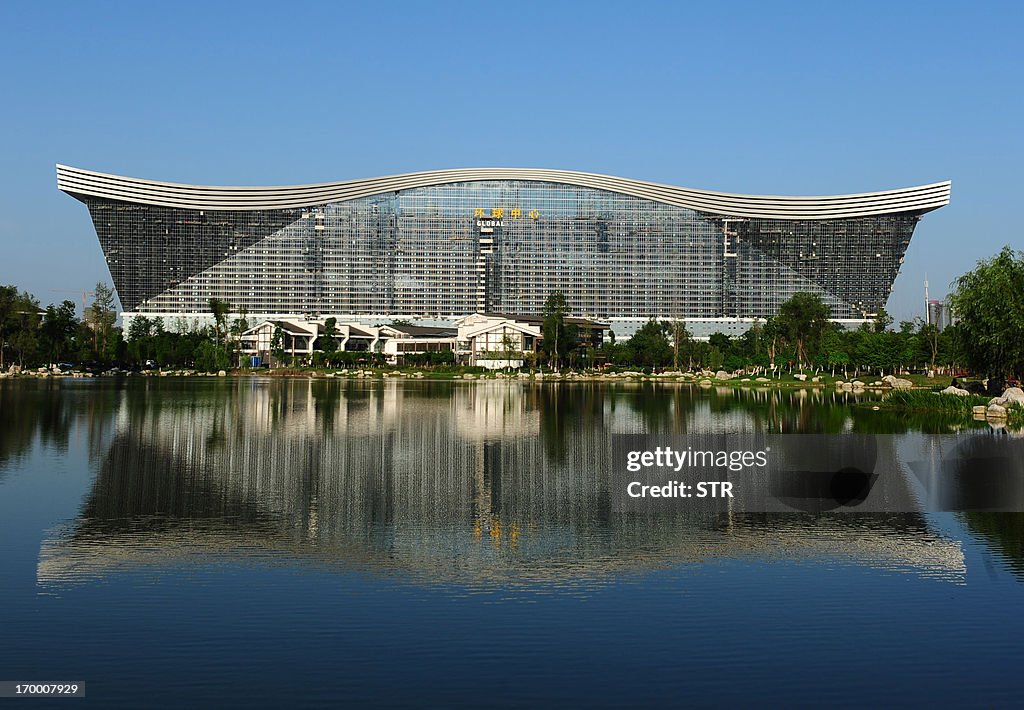 CHINA-ARCHITECTURE-GLOBAL CENTER