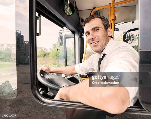 バスドライバ。 - バス運転手 ストックフォトと画像