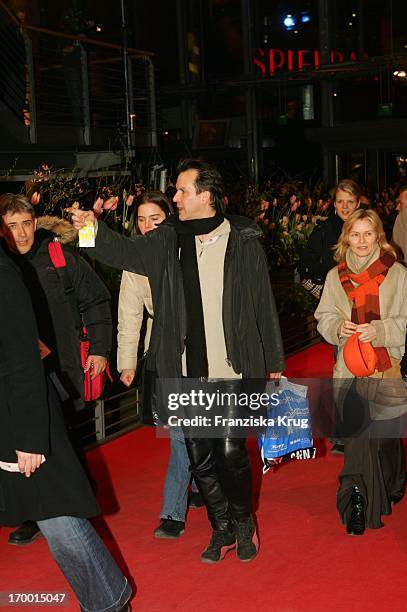 Christopher Buchholz In The "Hitch - Hitch 'Premiere In Berlin.