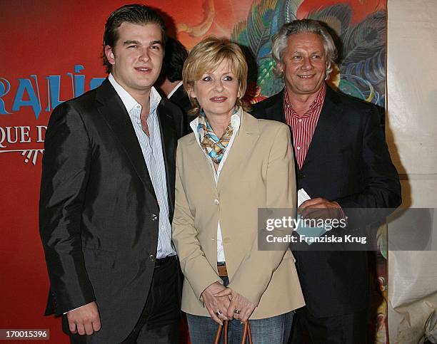 Carmen Nebel, son Gregor Nebel And friend Klaas Bauer at The "Dralion" premiere from "Cirque Du Soleil" in Berlin 300806.