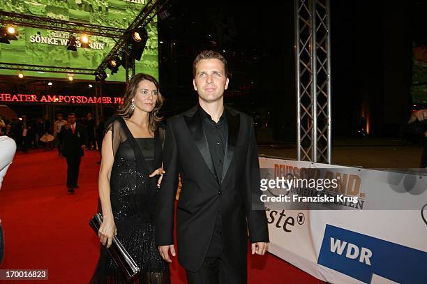 Oliver Bierhoff With His wife Klara At The Premiere Of The Film Of Cinema S. Wortmann "Germany A Summer Fairytale" on 031006.