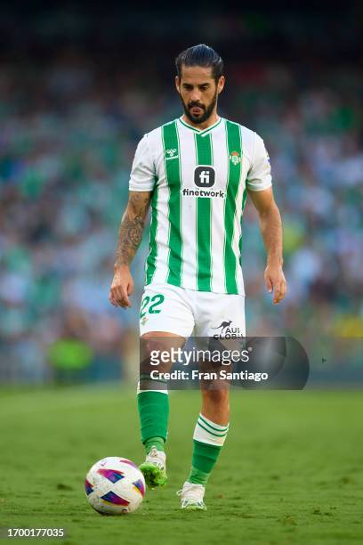 Isco Alarcon of Real Betis looks on during the LaLiga EA Sports match between Real Betis and Cadiz CF at Estadio Benito Villamarin on September 24,...