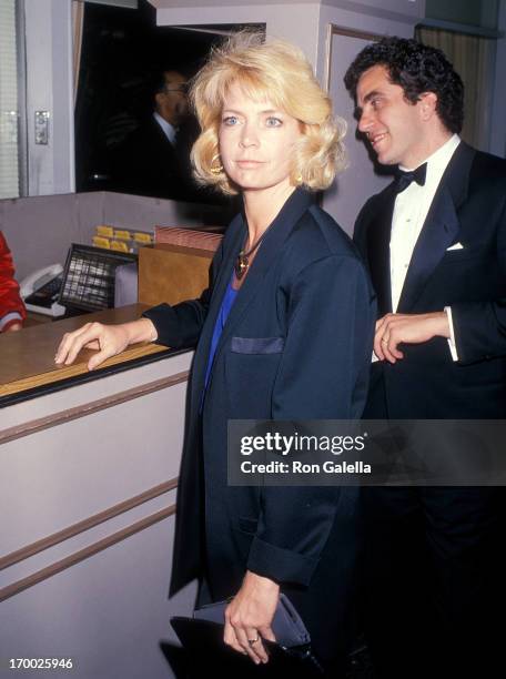 Actress Meredith Baxter attends the 40th Annual Writers Guild of America Awards on March 18, 1988 at the Beverly Hilton Hotel in Beverly Hills,...