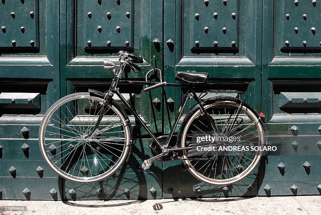 ITALY-FEATURES-BICYCLE