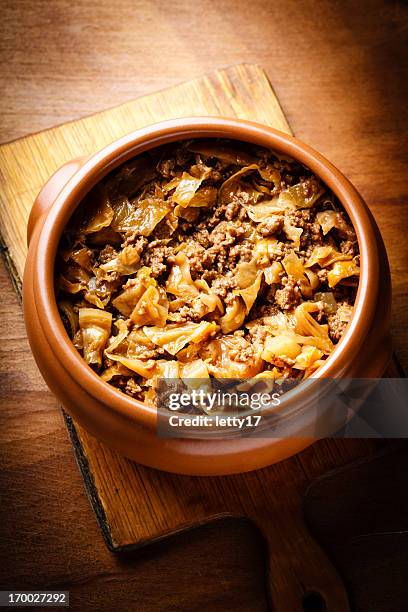 stewed cabbage - stew pot 個照片及圖片檔