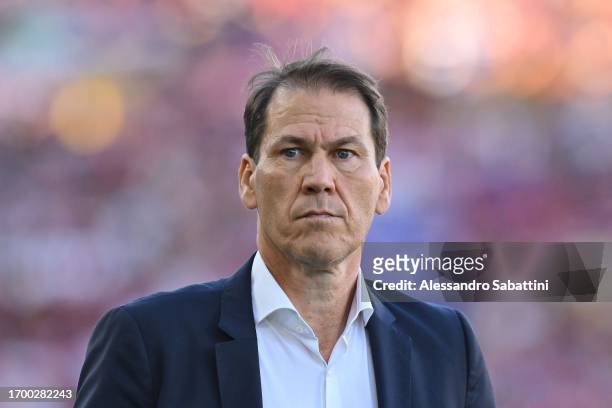 Rudi Garcia head coach of SSC Napoli looks on during the Serie A TIM match between Bologna FC and SSC Napoli at Stadio Renato Dall'Ara on September...
