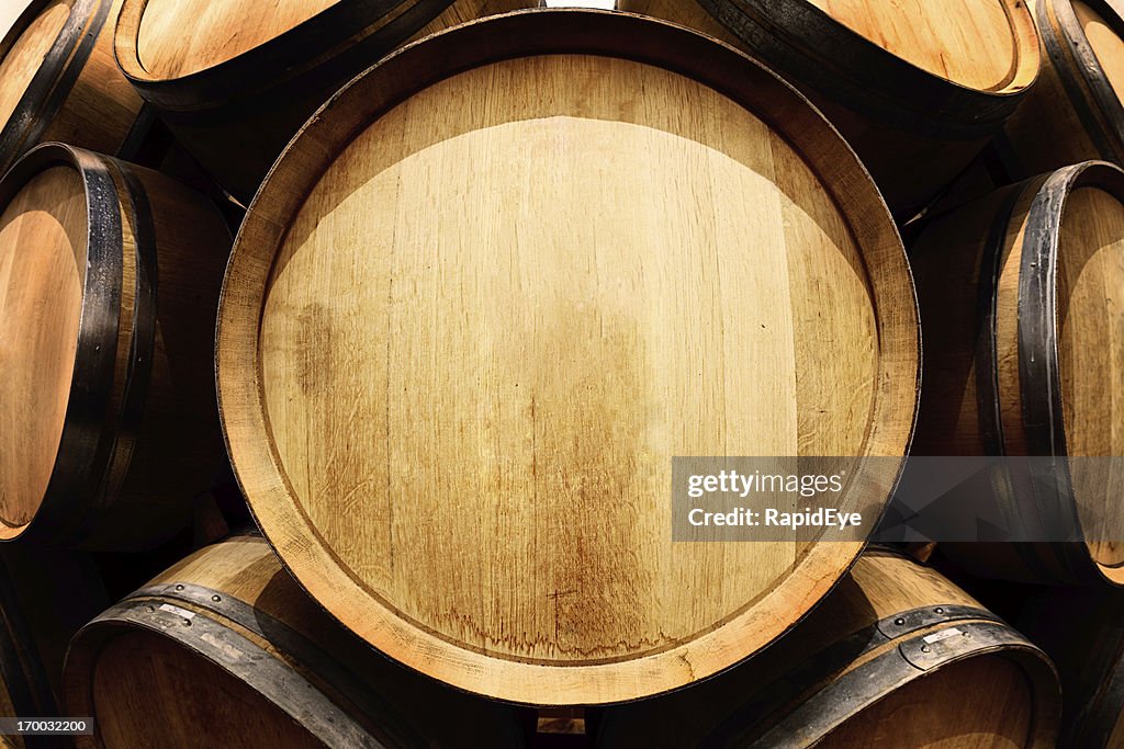 Ponto de vista de carvalho Barril de vinho com espaço para texto