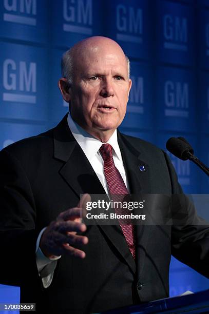 Dan Akerson, chairman and chief executive officer of General Motors Co. , addresses reporters after GM's annual meeting at company headquarters in...