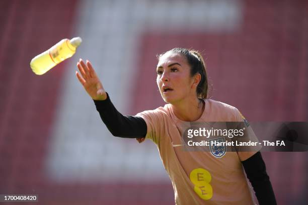 Katie Zelem of England catches a water bottle during a training session at Stadium Galgenwaard on September 25, 2023 in Utrecht, Netherlands.