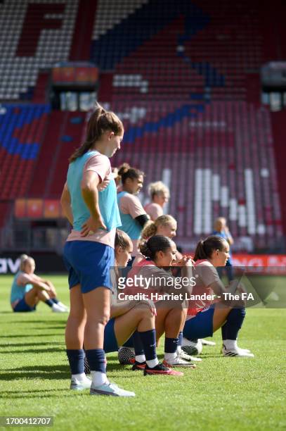 Players of England look on during a training session at Stadium Galgenwaard on September 25, 2023 in Utrecht, Netherlands.