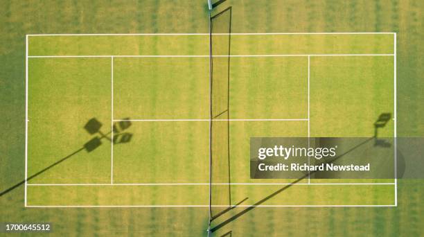 tennis court - baseline stock pictures, royalty-free photos & images