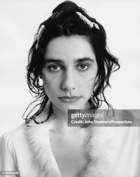 English singer, songwriter and musician PJ Harvey, 1994.