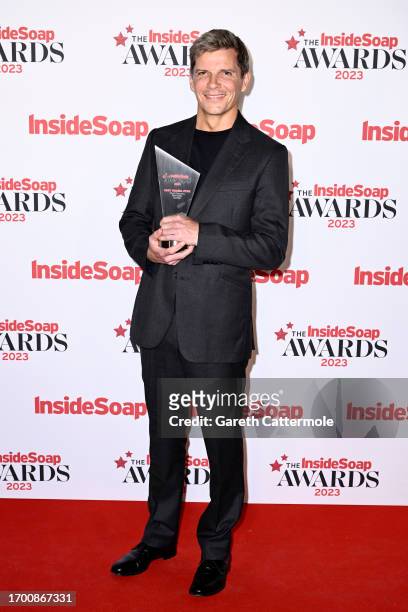 Nigel Harman with the Best Drama Star Award at the Inside Soap Awards 2023 Winners Room at Salsa! on September 25, 2023 in London, England.