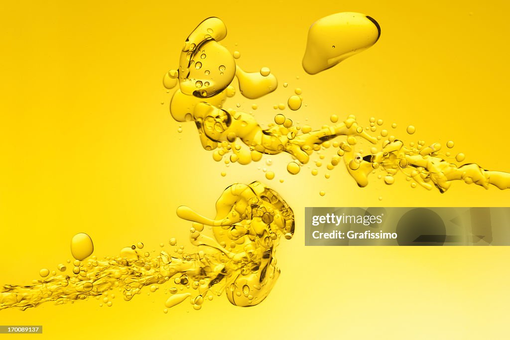 Gelbe Öl Sprung ins Wasser Hintergrund