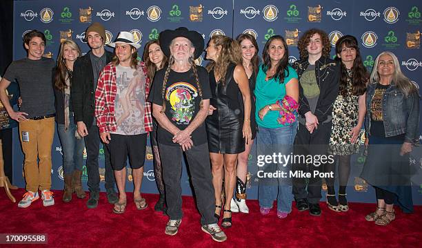 Trevor Nelson, Paula Nelson, Jacob Micah Nelson, Lukas Nelson, Amy Nelson, Willie Nelson, Annie D'Angelo, Raelyn Nelson, Rachel Fowler, Dean Hubbard,...