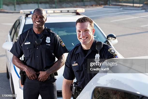 警察オフィサーズ - cop ストックフォトと画像