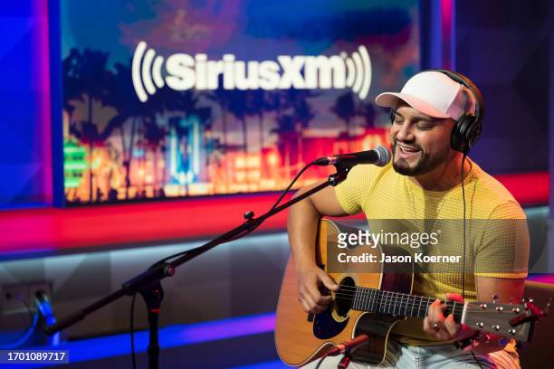 Frank Ray visits SiriusXM Studios on September 25, 2023 in Miami Beach, Florida.