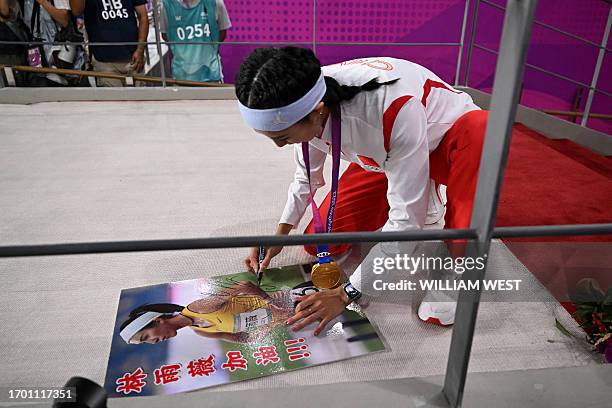 Lin Yuwei Sprinter 69 Lin Yuwei Photos & High Res Pictures - Getty Images