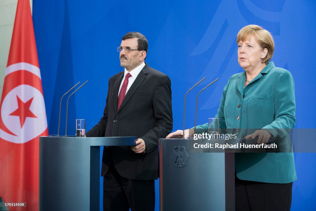 Merkel Meets Tunesian Prime Minister