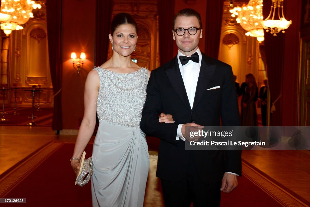 King Carl XVI Gustaf & Queen Silvia Of Sweden Host A Private Dinner Ahead Of The Wedding Of Princess Madeleine & Christopher O'Neill - Inside Arrivals