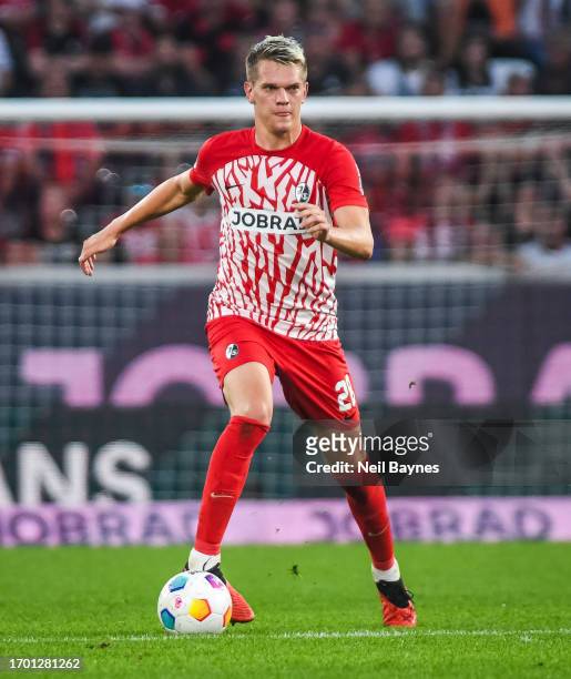 Florian Mueller of SC Freiburg in action during the Bundesliga match between Sport-Club Freiburg and FC Augsburg at Europa-Park Stadion on October 1,...
