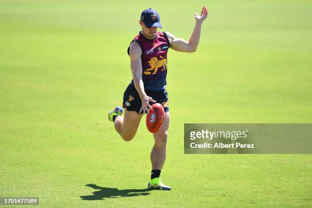 Lachie Neale of the Lions in action during a Brisbane Lions AFL training session at Brighton Homes Arena on September 26, 2023 in Ipswich, Australia.