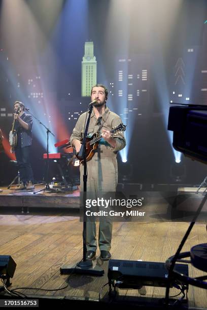 Noah Kahan performs in concert during an "Austin City Limits" TV taping at ACL Live on September 25, 2023 in Austin, Texas.