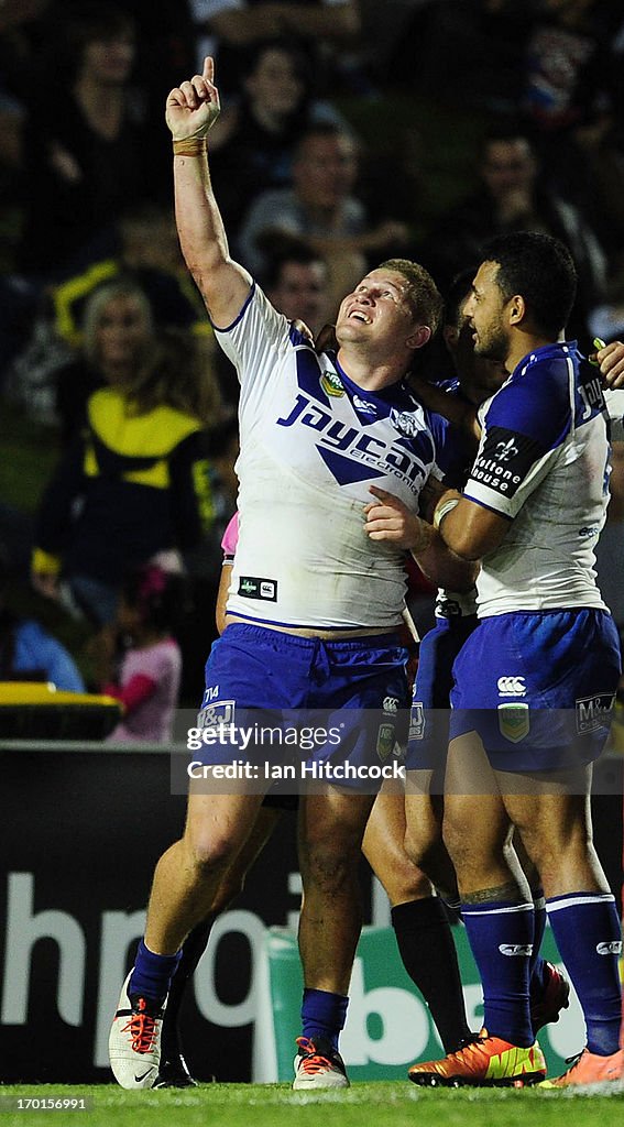 NRL Rd 13 - Cowboys v Bulldogs