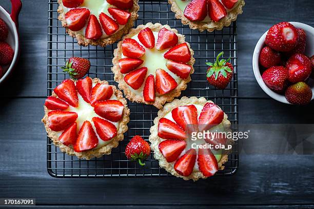 tartlets - sweet pie stock pictures, royalty-free photos & images