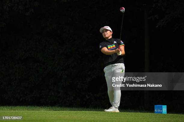 Momo Yoshikawa of Japan hits her tee shot on the 7th hole during the first round of Sky Ladies ABC Cup at ABC Golf Club on September 26, 2023 in...