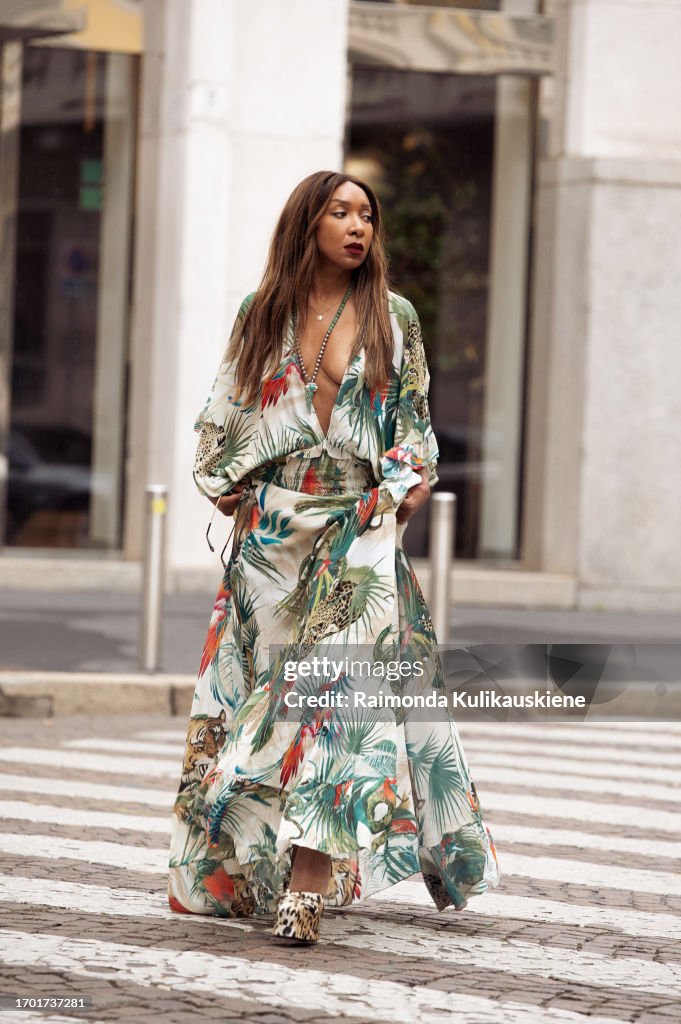 Street Style - Day 2 - Milan Fashion Week - Womenswear Spring/Summer 2024