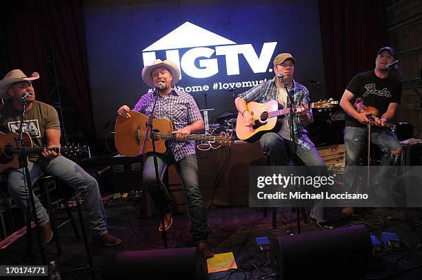 Tate Stevens performs at HGTV'S The Lodge At CMA Music Fest - Day 3 on June 8, 2013 in Nashville, Tennessee.