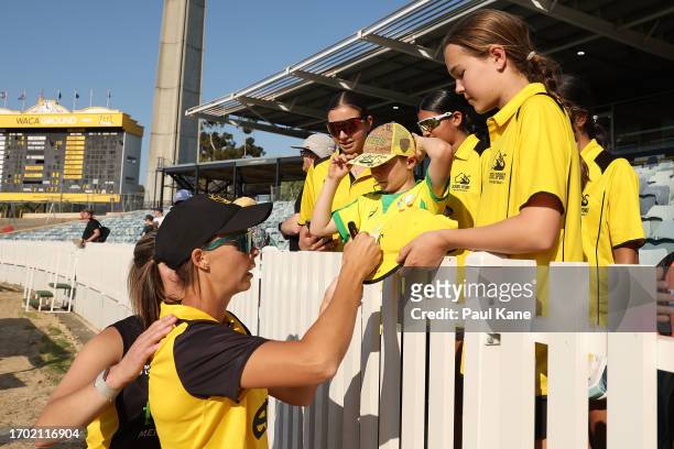 Piepa Cleary of Western Australia signs autographs following the WNCL match between Western Australia and Victoria at the WACA, on September 26 in...
