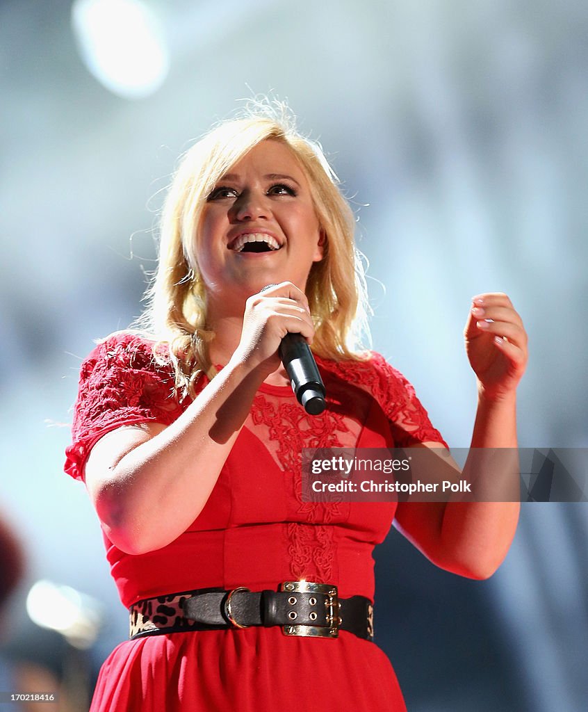 2013 CMA Music Festival - Day 3