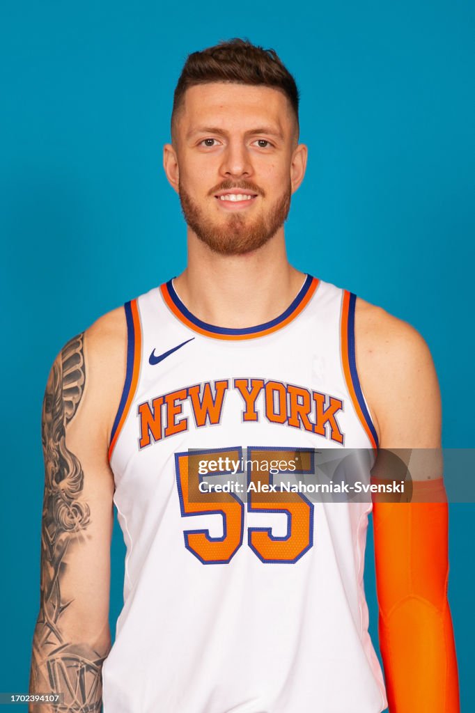 Isaiah Hartenstein of the New York Knicks poses for a head shot... News ...