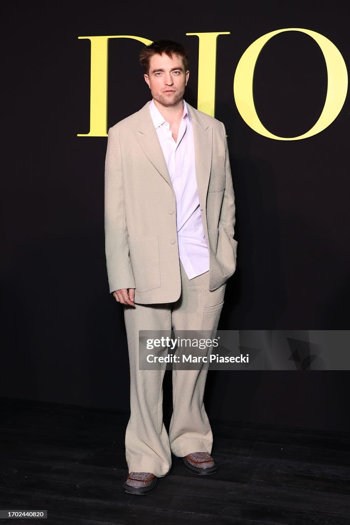 Christian Dior : Photocall - Paris Fashion Week - Womenswear Spring/Summer 2024