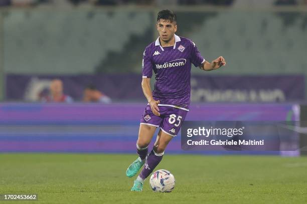 Fabiano Parisi of ACF Fiorentina in action during the Serie A TIM match between ACF Fiorentina and Cagliari Calcio at Stadio Artemio Franchi on...