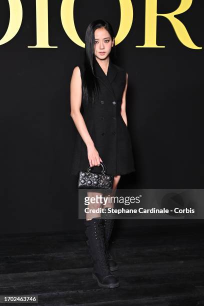 Jisoo attends the Christian Dior Womenswear Spring/Summer 2024 show as part of Paris Fashion Week on September 26, 2023 in Paris, France.
