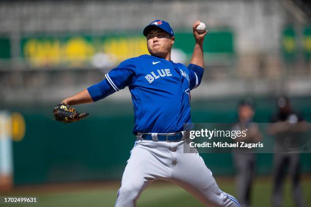 Hyun Jin Ryu of the Toronto Blue Jays pitches during the game against the Oakland Athletics at RingCentral Coliseum on September 6, 2023 in Oakland,...