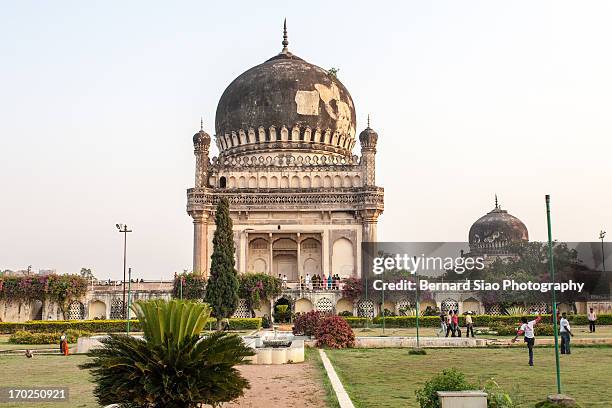 courtyard in front of tomb at qutb shahi tombs - qutb shahi tombs stock pictures, royalty-free photos & images