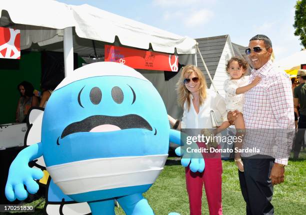 Actress Ellen Pompeo and Chris Ivery with daughter Stella Ivery attend the 1st Annual Children Mending Hearts Style Sunday on June 9, 2013 in Beverly...