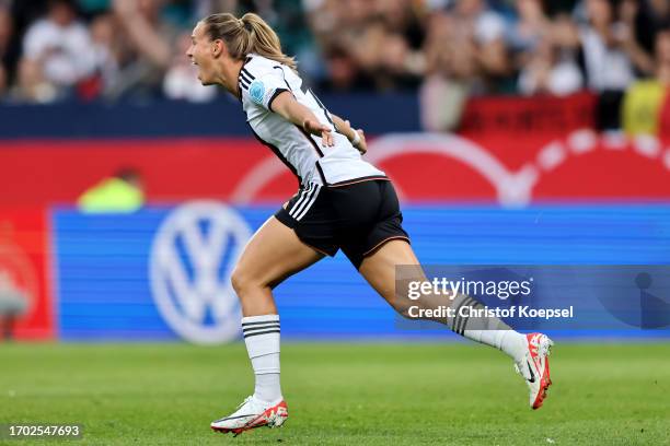 Klara Buehl of Germany celebrates the first goalduring the UEFA Women's Nations League match between Germany and Iceland at Vonovia Ruhrstadion on...