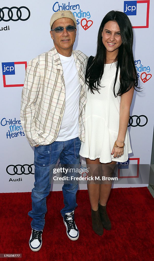 1st Annual Children Mending Hearts Style Sunday - Arrivals