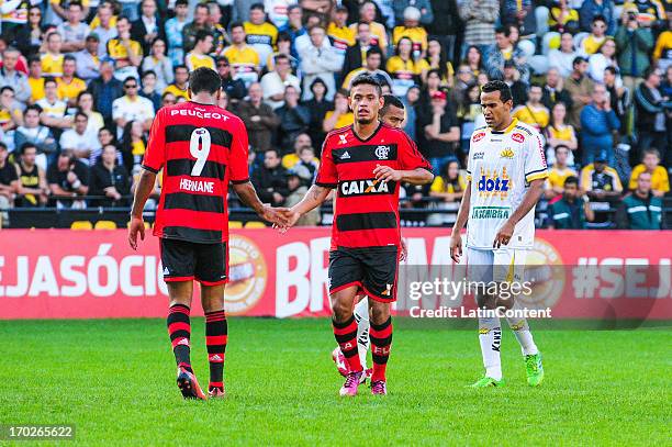 Hernane and Carlos Eduardo from Flamengo during the match between Flamengo and Criciúma as part of the Brazilian Serie A 2013 on June 08, 2013 in...