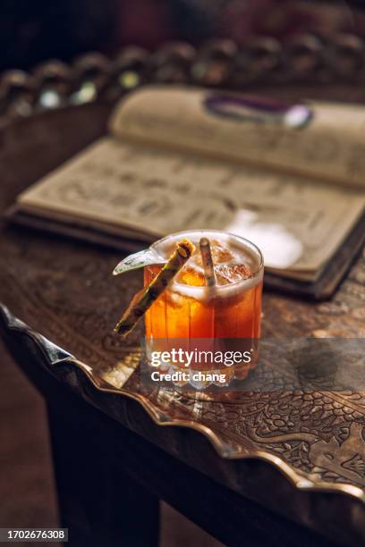 pineapple rum old fashioned - vintage crockery stock pictures, royalty-free photos & images