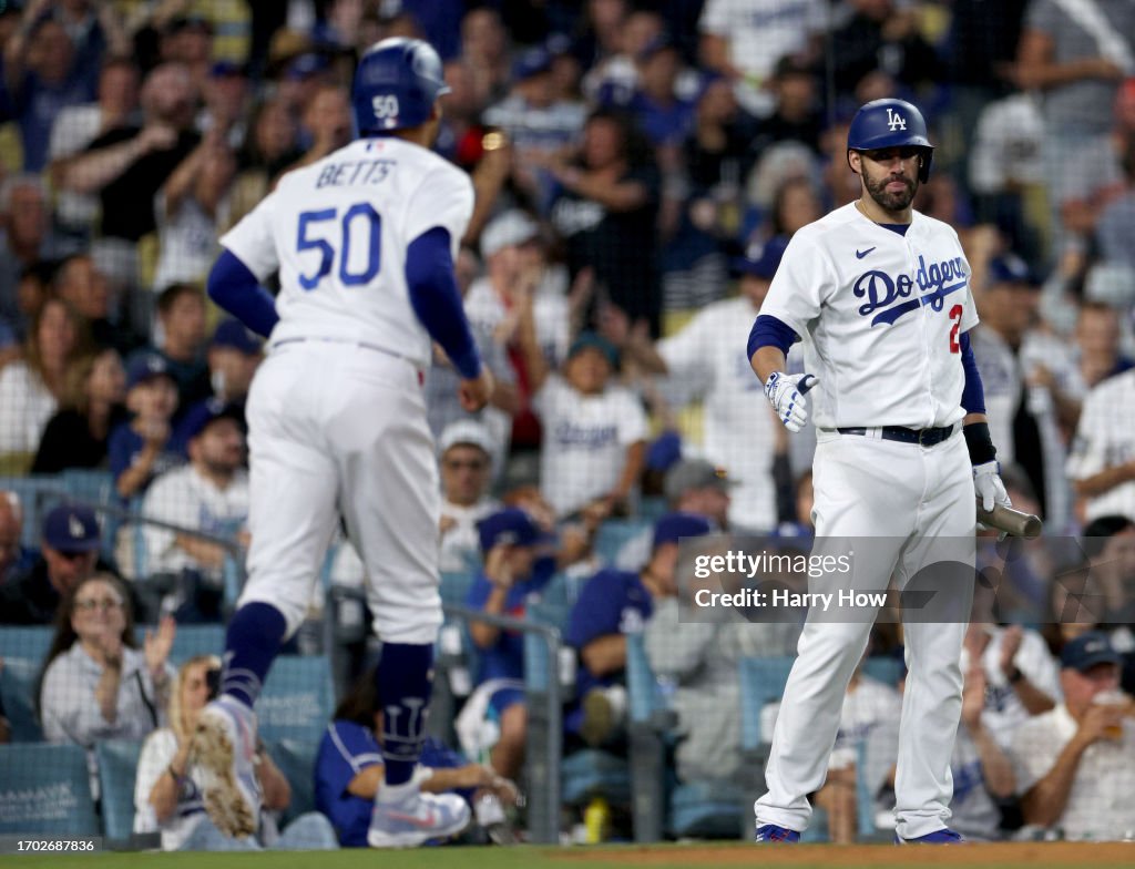 San Francisco Giants v Los Angeles Dodgers