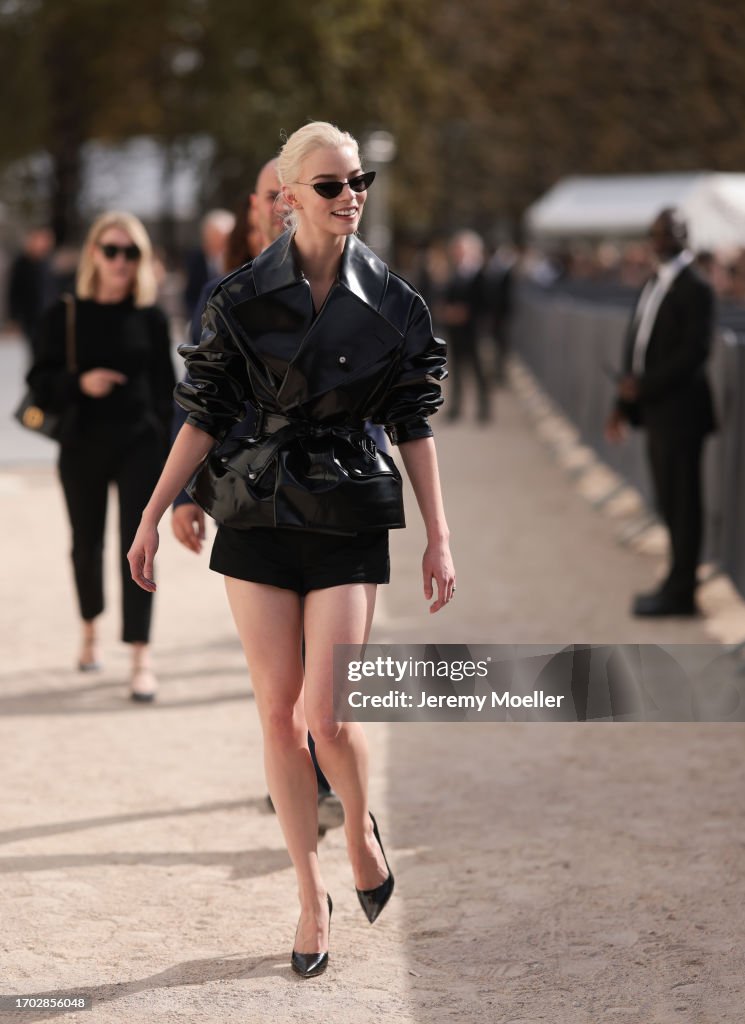 Celebrity Sightings - Paris Fashion Week - Womenswear Spring/Summer - Day Two